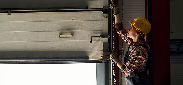 Addressing Common Garage Door Stoppage Issues in Melbourne, FL